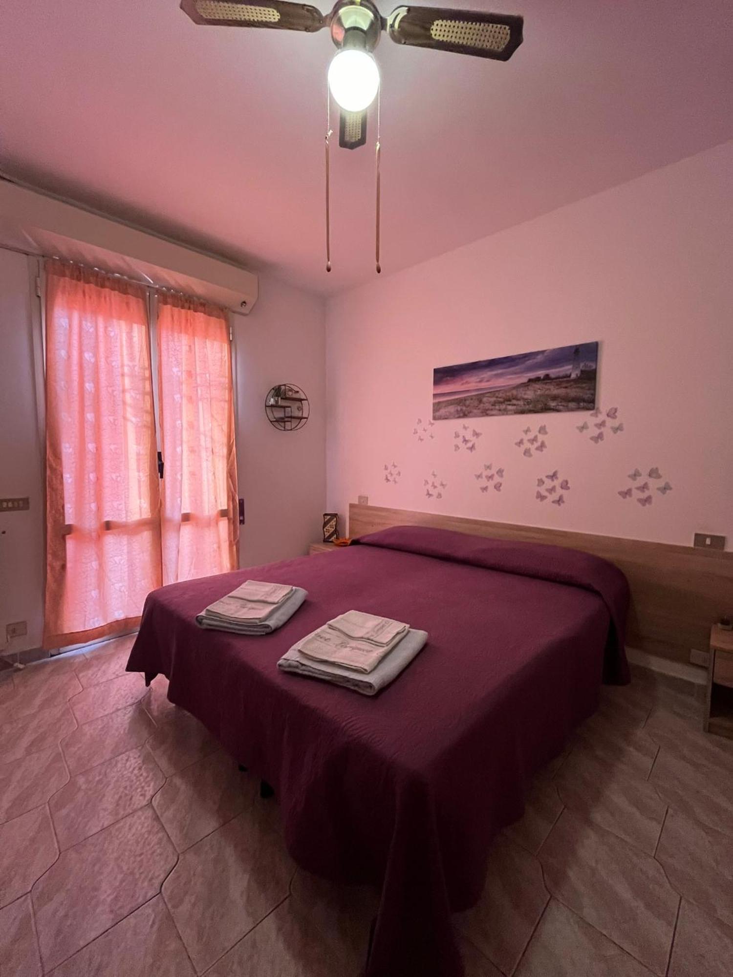 B&B Il Girasole Ortonovo Bagian luar foto