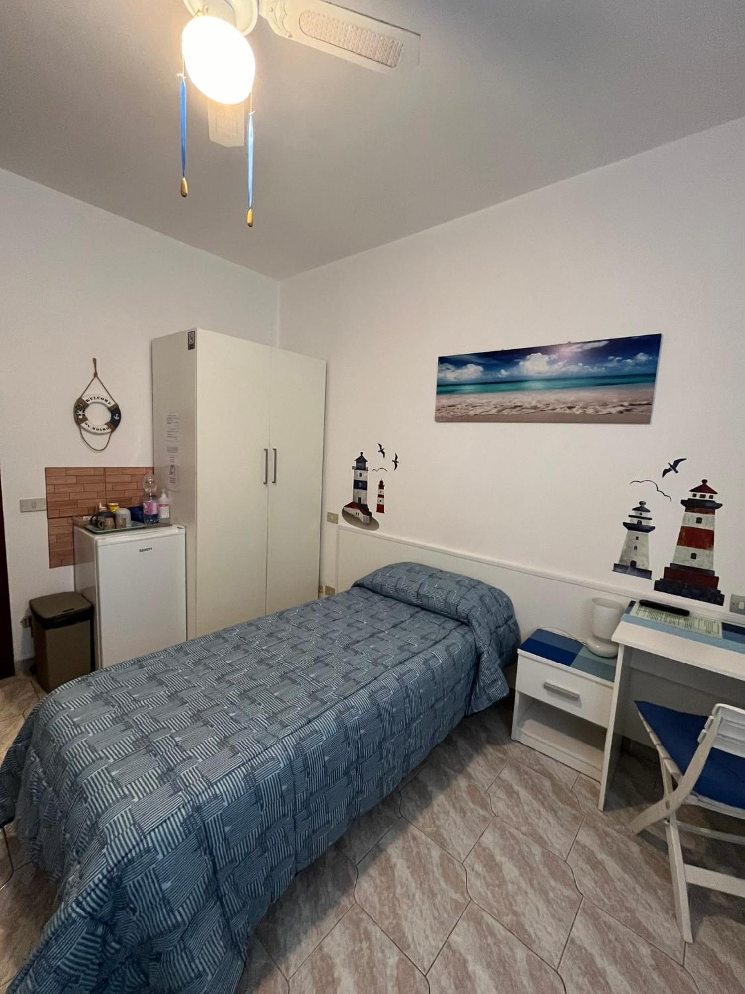 B&B Il Girasole Ortonovo Bagian luar foto